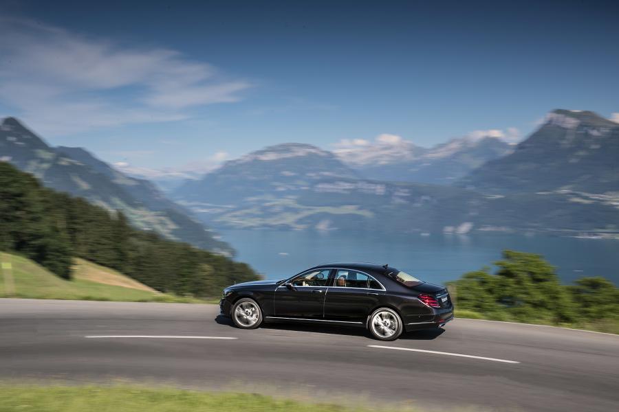  Mercedes-Benz S400 d Lang 4Matic 2017 года  (WW) (фото 10 из 27)